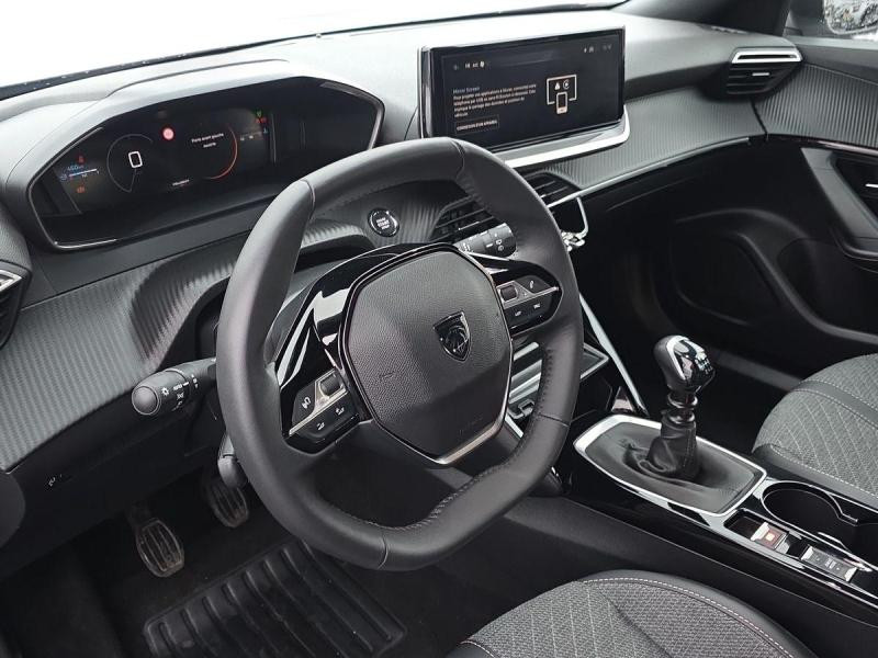 Used PEUGEOT 2008 1.2 100ch S&S Allure 2024 Gris Artense (M) € 19990 in Leudelange