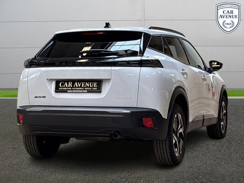 Used PEUGEOT 2008 1.2 100ch S&S Allure 2024 Blanc Okénite (M) € 19990 in Leudelange