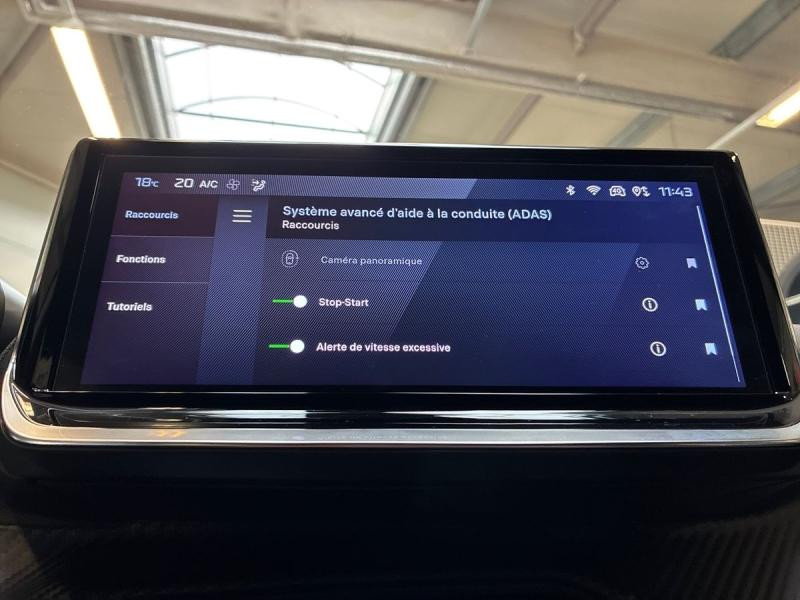 Used PEUGEOT 2008 1.2 100ch S&S Allure 2024 Blanc Okénite (M) € 19990 in Leudelange