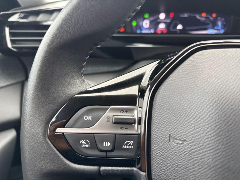 Used PEUGEOT 308 1.2 PureTech 130ch S&S Allure Pack 2024 Vert Olivine (M) € 19990 in Leudelange