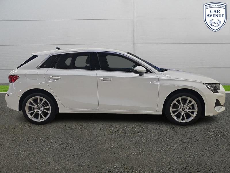 Used AUDI A3 Sportback 30 TFSI 116ch Hybride Business Executive S tronic 7 2024 Blanc Arkona € 27980 in Leudelange
