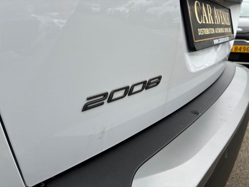 Occasion PEUGEOT 2008 1.2 100ch S&S Allure 2024 Blanc Okénite (M) 19990 € à Leudelange