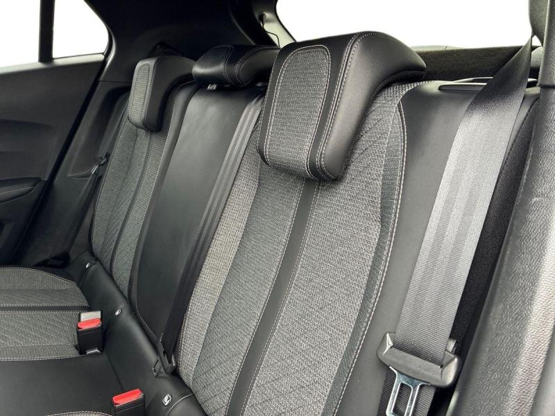 Occasion PEUGEOT 2008 1.2 100ch S&S Allure 2024 Blanc Okénite (M) 19990 € à Leudelange