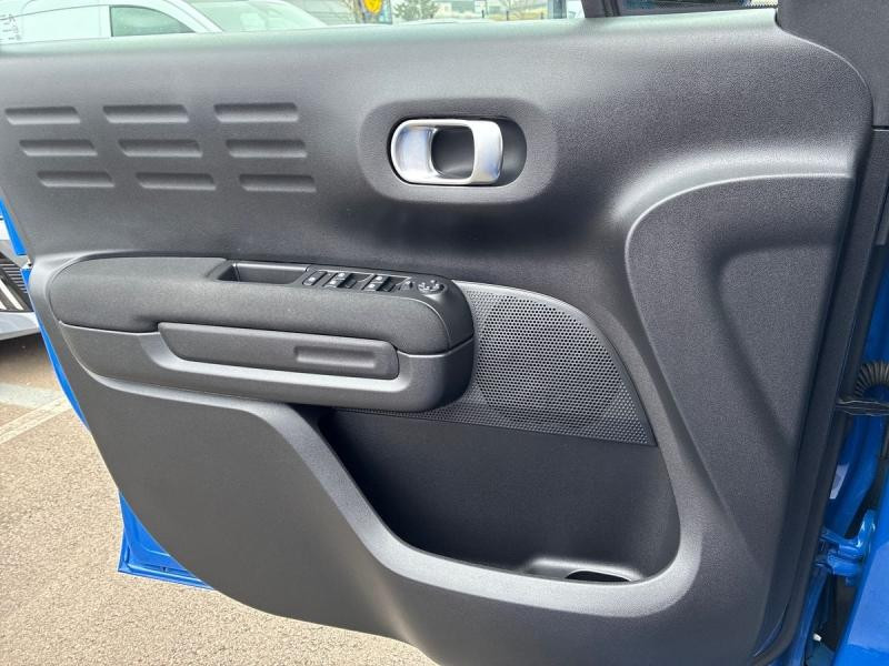 Used CITROEN C3 Aircross 1.2 PureTech 110ch S&S MAX 2023 Voltaic Blue (M) - Perla Nera € 17490 in Leudelange