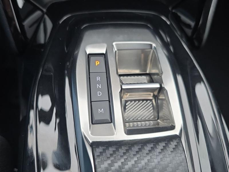 Used PEUGEOT 208 1.2 Hybrid 100ch Allure e-DCS6 2024 Jaune € 21490 in Leudelange