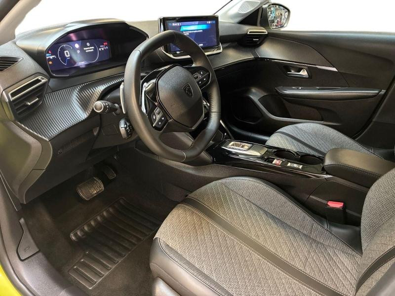 Used PEUGEOT 208 1.2 Hybrid 100ch Allure e-DCS6 2024 Jaune € 21490 in Leudelange
