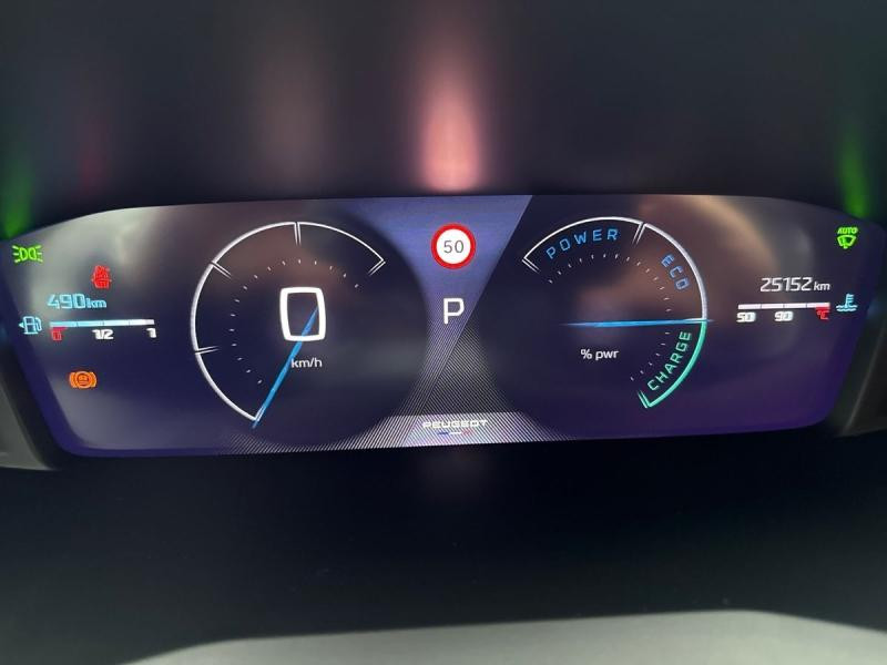 Used PEUGEOT 208 1.2 Hybrid 100ch Allure e-DCS6 2024 Gris Artense (M) € 21490 in Leudelange