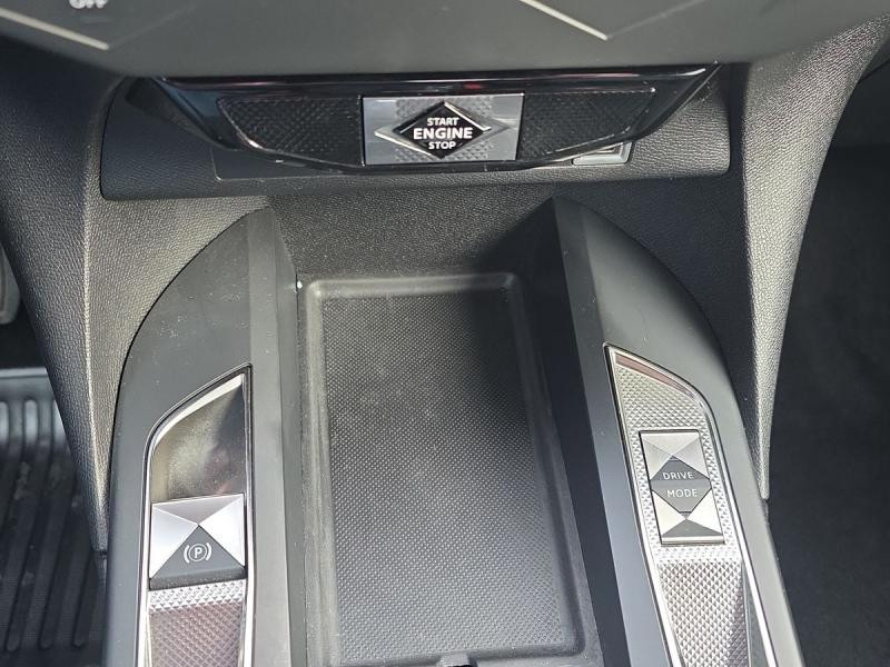 Used DS DS 3 PureTech 130ch Rivoli Automatique 2023 Gris Platinium (M) € 25980 in Leudelange