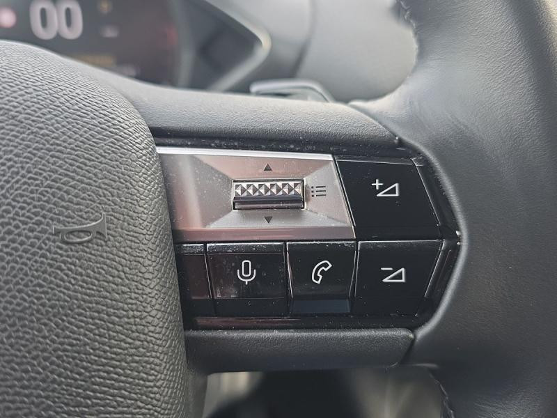 Used DS DS 3 PureTech 130ch Rivoli Automatique 2023 Gris Platinium (M) € 25980 in Leudelange