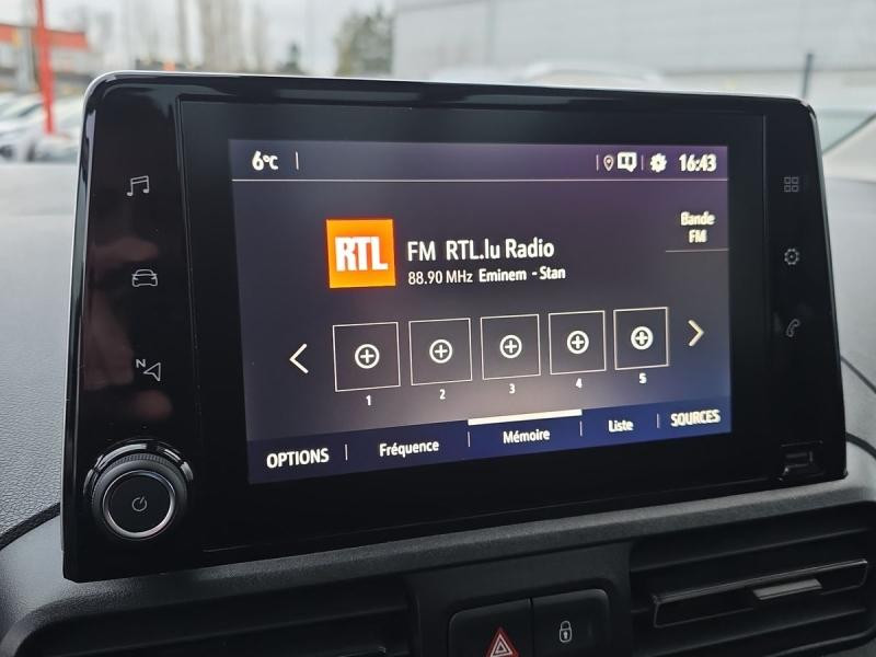 Occasion OPEL Combo Life L1H1 1.2 130ch Elegance BVA8 2022 Bleu Nuit métallisé 16990 € à Leudelange