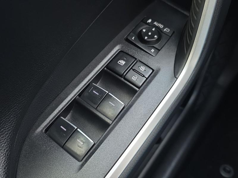 Used TOYOTA RAV4 2.5 Hybride 218ch STYLE PLUS 2WD MY23 2024 Blanc € 35990 in Leudelange