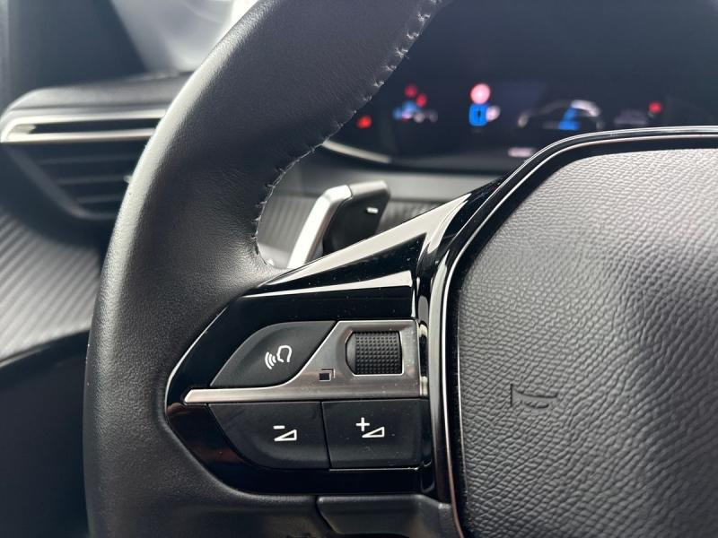 Occasion PEUGEOT 208 1.2 Hybrid 100ch Allure e-DCS6 2024 Gris Artense (M) 21480 € à Leudelange