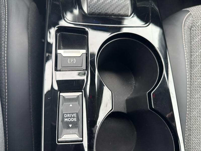 Occasion PEUGEOT 208 1.2 Hybrid 100ch Allure e-DCS6 2024 Gris Artense (M) 21480 € à Leudelange