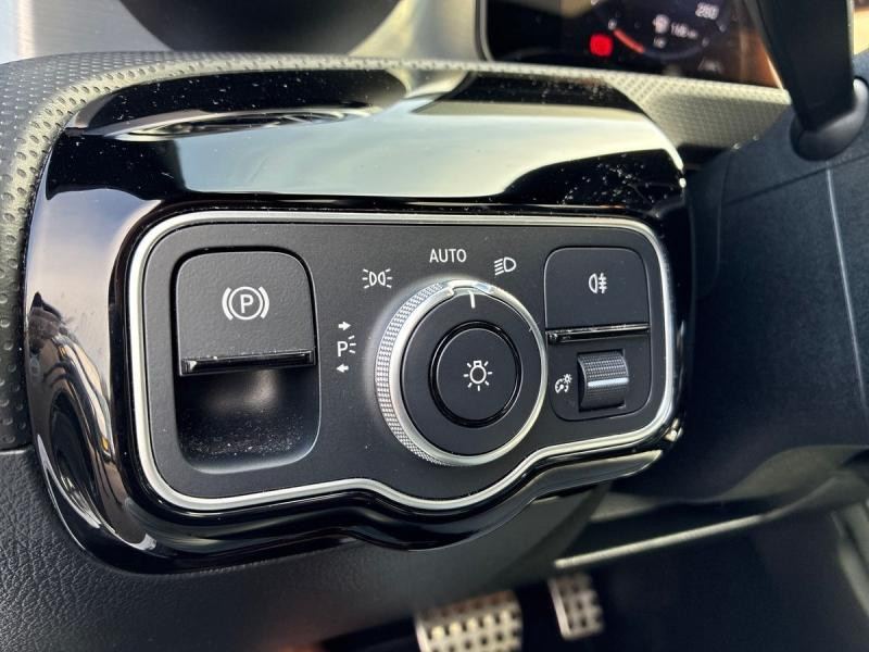 Occasion MERCEDES-BENZ CLA Shooting Brake 250 e 218ch AMG Line 8G-DCT 2023 Blanc digital métallisé 30990 € à Leudelange