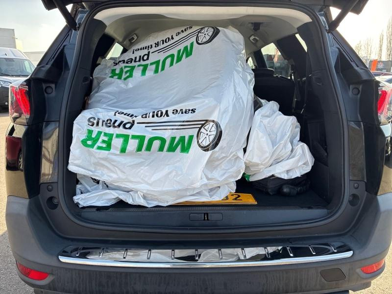 Occasion PEUGEOT 5008 1.2 PureTech 130ch S&S Allure Pack EAT8 2021 Noir Perla Nera (M) 18990 € à Leudelange