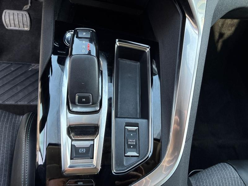 Occasion PEUGEOT 5008 1.2 PureTech 130ch S&S Allure Pack EAT8 2021 Noir Perla Nera (M) 18990 € à Leudelange