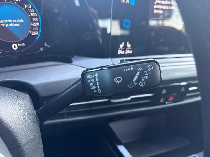 Occasion VOLKSWAGEN Golf 1.5 eTSI OPF 150ch Style DSG7 2023 Bleu Atlantique métallisée 25990 € à Leudelange