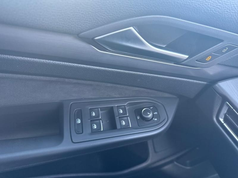 Occasion VOLKSWAGEN Golf 1.5 eTSI OPF 150ch Style DSG7 2023 Bleu Atlantique métallisée 25990 € à Leudelange