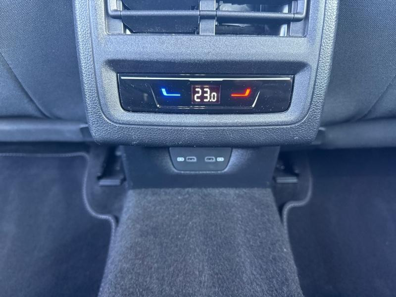 Occasion VOLKSWAGEN Golf 1.5 eTSI OPF 150ch Style DSG7 2023 Bleu Atlantique métallisée 25990 € à Leudelange