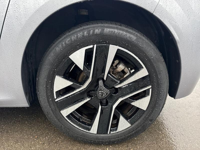 Occasion PEUGEOT 208 1.2 Hybrid 100ch Allure e-DCS6 2024 Gris Artense (M) 21490 € à Leudelange