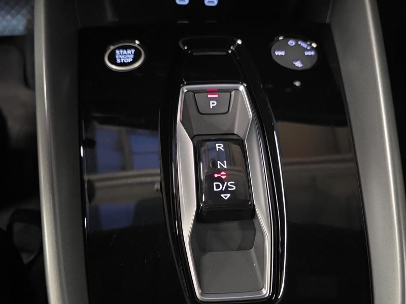 Used AUDI A3 Sportback 30 TFSI 116ch Hybride Business Executive S tronic 7 2024 Blanc Arkona € 27490 in Leudelange