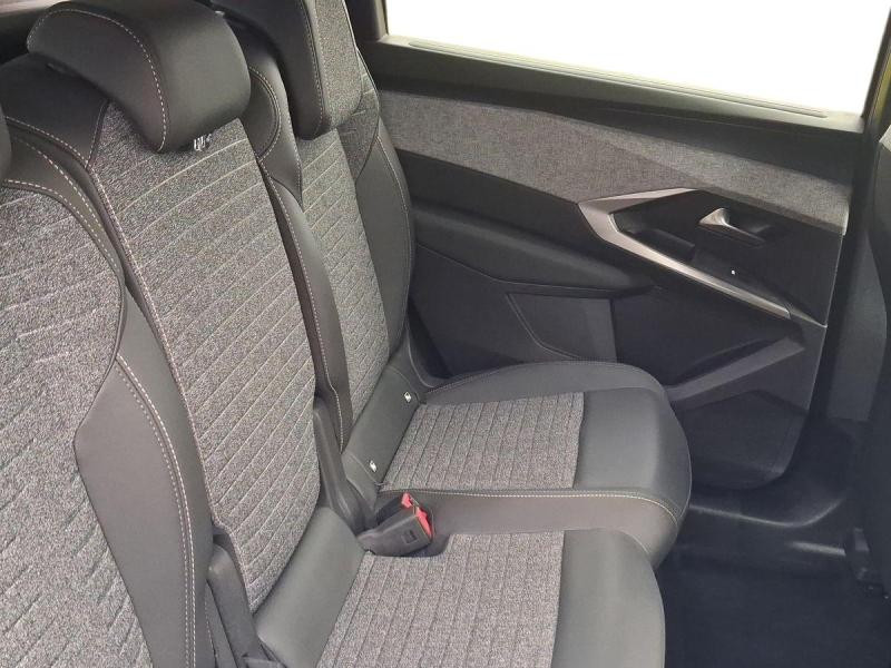 Occasion PEUGEOT 5008 Hybrid 145ch Allure e-DCS6 2025 Blanc Okénite (M) 30990 € à Leudelange