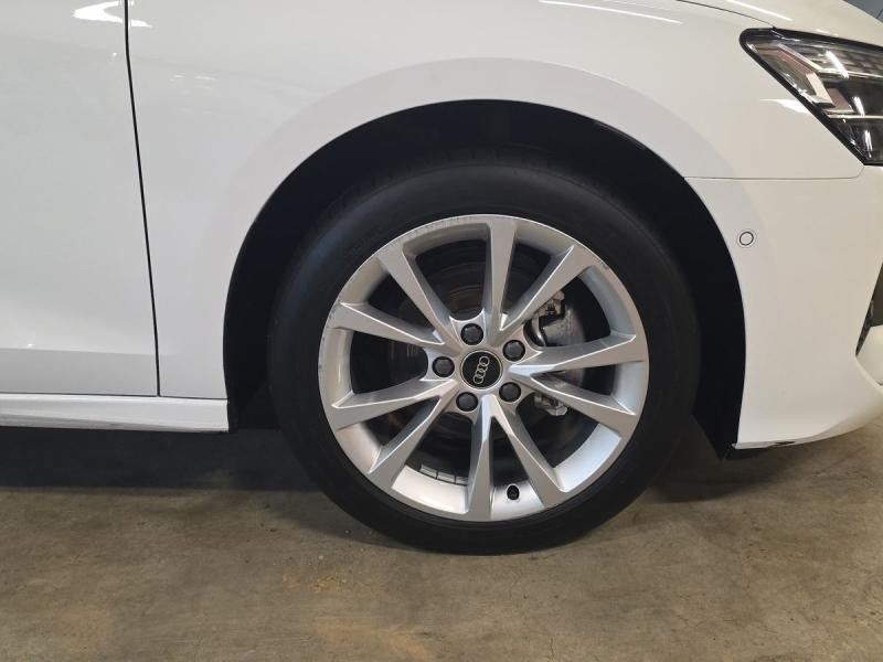 Used AUDI A3 Sportback 30 TFSI 116ch Hybride Business Executive S tronic 7 2024 Blanc Arkona € 27490 in Leudelange
