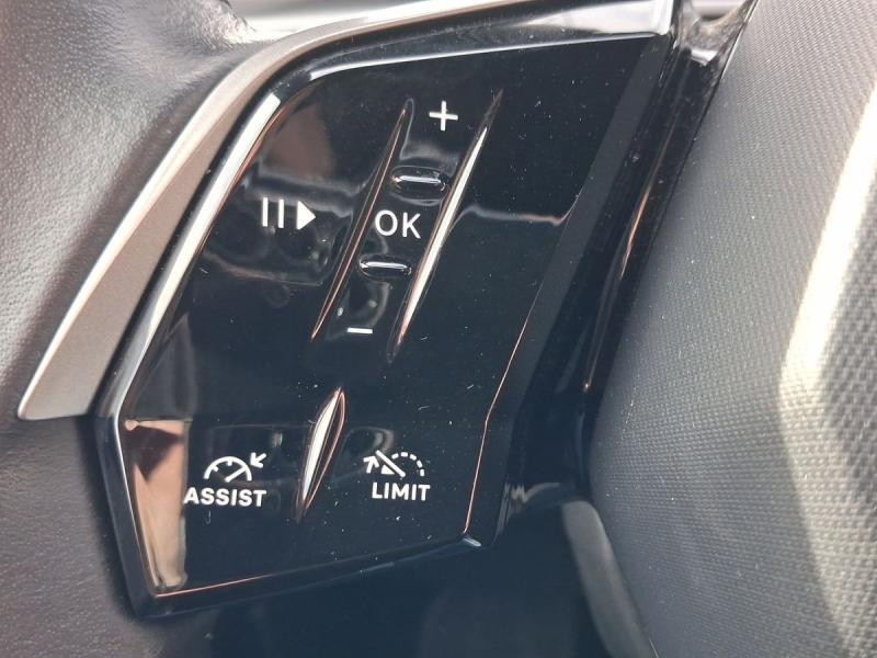 Used PEUGEOT 5008 Hybrid 145ch Allure e-DCS6 2025 Bleu € 30990 in Leudelange