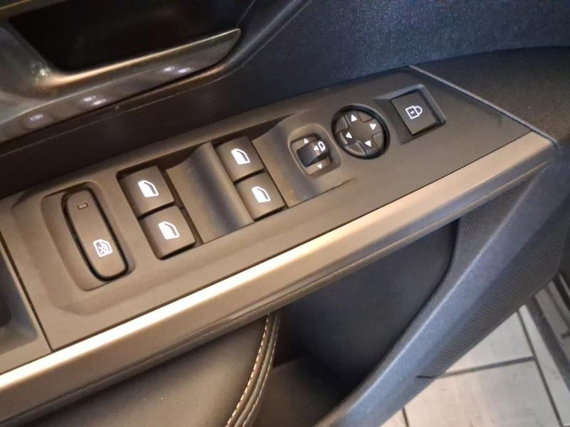 Occasion PEUGEOT 5008 Hybrid 145ch Allure e-DCS6 2025 Gris Titane (M) 30990 € à Leudelange