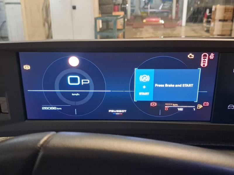 Occasion PEUGEOT 5008 Hybrid 145ch Allure e-DCS6 2025 Gris Titane (M) 30990 € à Leudelange