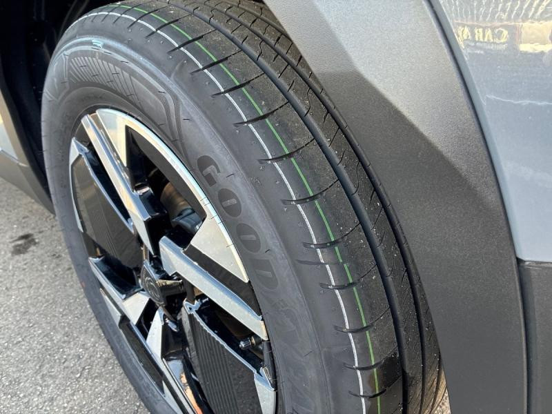 Used PEUGEOT 2008 1.2 Hybrid 145ch GT e-DCS6 2025 Gris Selenium (M) € 28490 in Leudelange