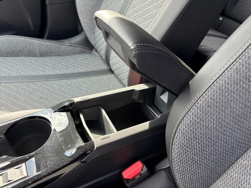 Used PEUGEOT 2008 1.2 100ch S&S Allure 2024 Gris Artense (M) € 18990 in Leudelange