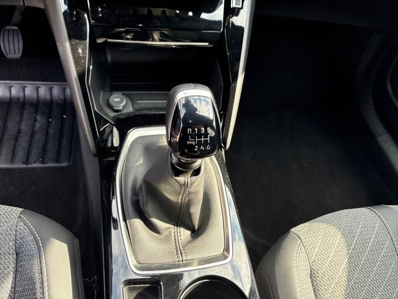 Used PEUGEOT 2008 1.2 100ch S&S Allure 2024 Gris Artense (M) € 18990 in Leudelange