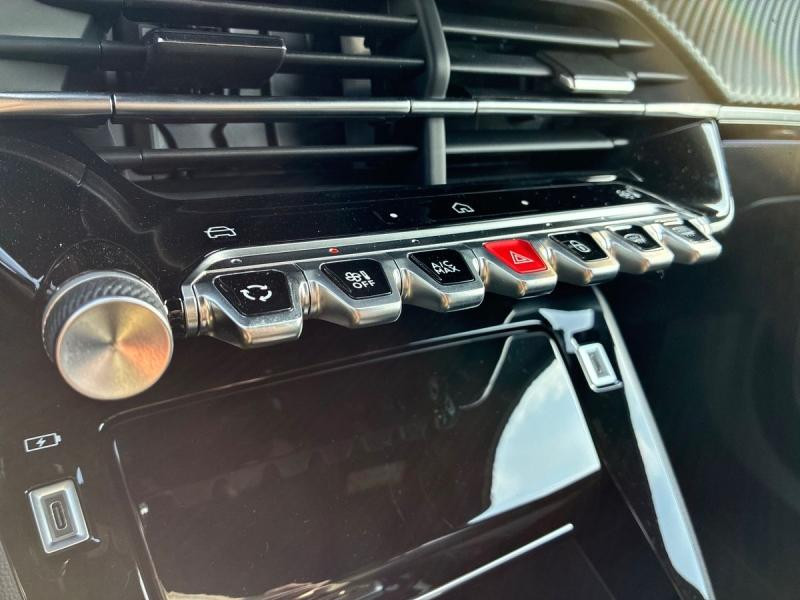 Used PEUGEOT 2008 1.2 Hybrid 145ch GT e-DCS6 2025 Gris Selenium (M) € 28490 in Leudelange