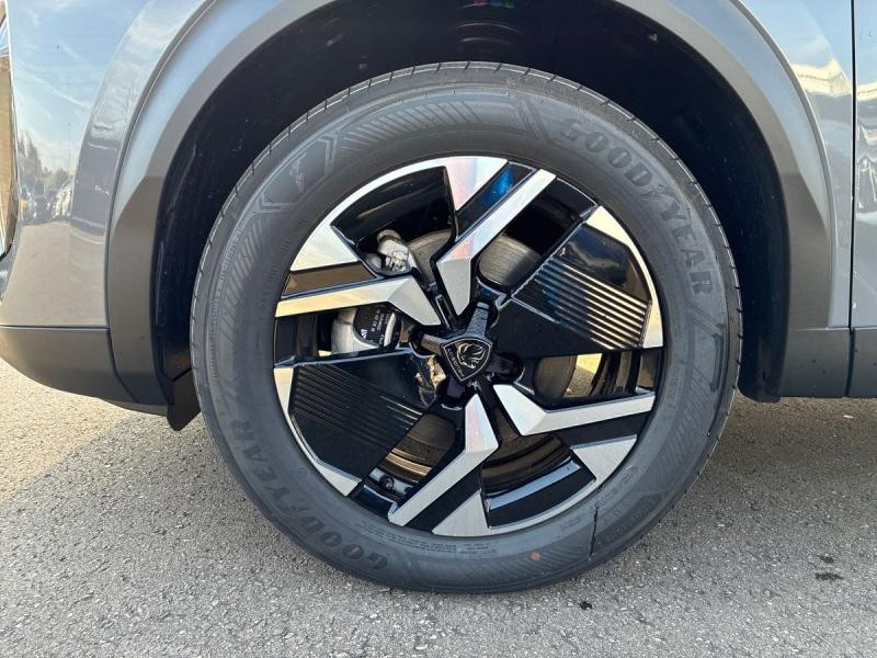 Used PEUGEOT 2008 1.2 Hybrid 145ch GT e-DCS6 2025 Gris Selenium (M) € 28490 in Leudelange