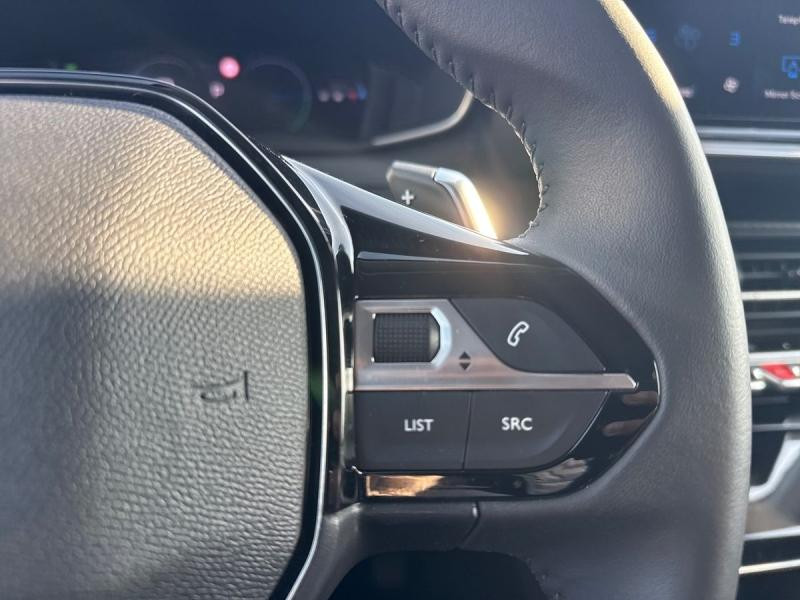 Occasion PEUGEOT 208 1.2 Hybrid 100ch Allure e-DCS6 2024 Gris Selenium (M) 18990 € à Leudelange