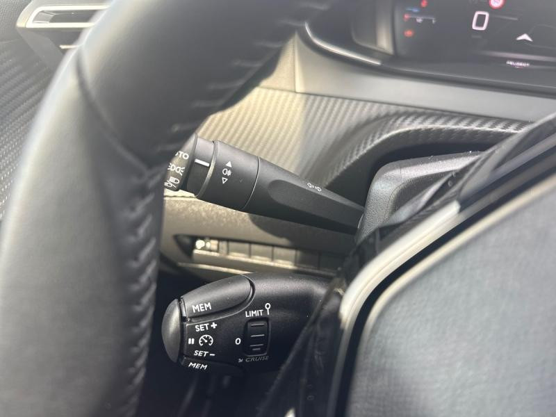 Occasion PEUGEOT 2008 1.2 100ch S&S Allure 2024 Gris Artense (M) 18290 € à Leudelange