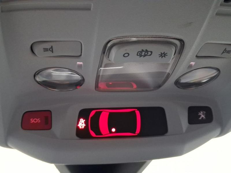 Occasion PEUGEOT 5008 1.2 PureTech 130ch Crossway S&S EAT6 2018 Blanc Banquise (O) 14980 € à Leudelange