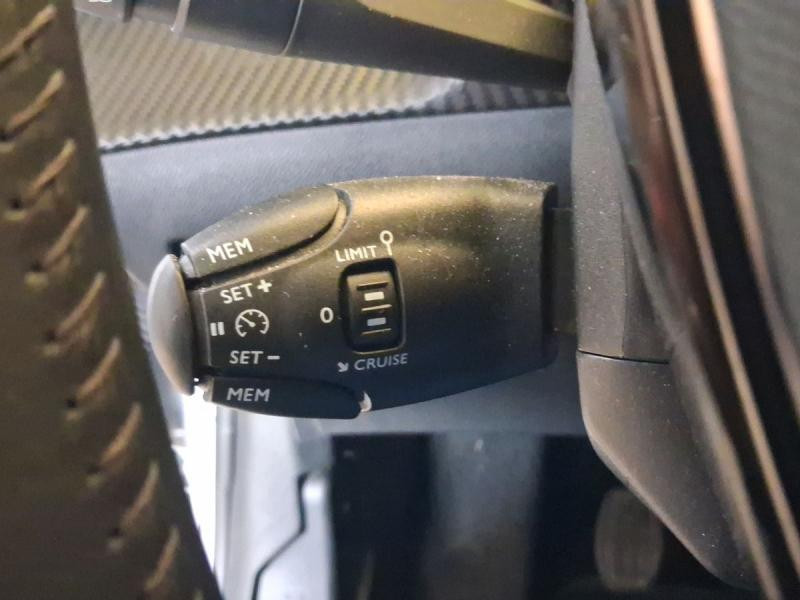 Occasion PEUGEOT 208 1.2 PureTech 100ch S&S Active Pack 118g 2021 Gris Artense (M) 12990 € à Leudelange