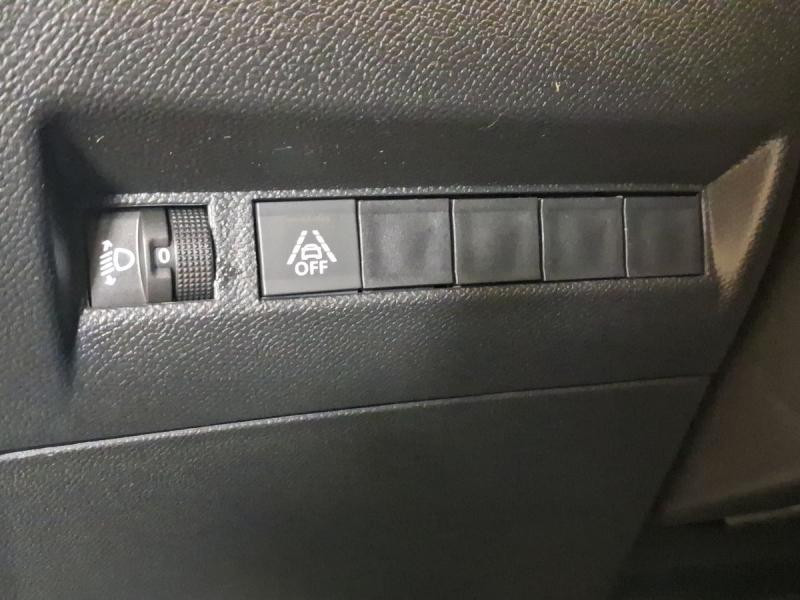 Occasion PEUGEOT 208 1.2 PureTech 100ch S&S Active Pack 118g 2021 Gris Artense (M) 12990 € à Leudelange