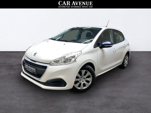 Used PEUGEOT 208 II Like 2018 WHITE € 9,490 in Seraing