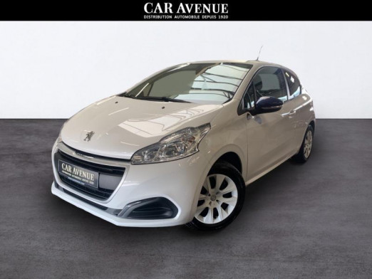 Used PEUGEOT 208 II Like 2018 WHITE € 8,490 in Seraing