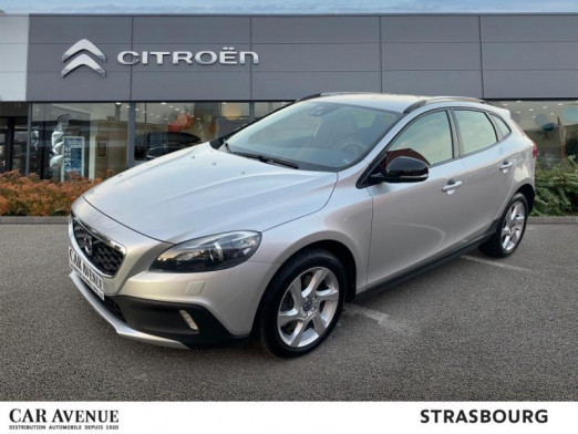 Occasion VOLVO V40 Cross Country D3 150ch Summum Geartronic 2015 Argent Brillant 16 989 € à Strasbourg