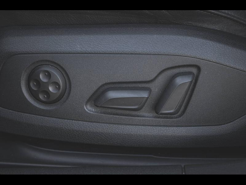 Occasion AUDI A4 Avant 3.0 TDI 218 S tronic 7 Toit Ouvrant Virtual Cockpit Attelage Led Garantie 6 Mois 2016 Bleu lunaire 27990 € à Sélestat