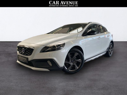 Occasion VOLVO V40 1.6 Cross Country Summum 2015 WHITE 11 990 € à Wavre