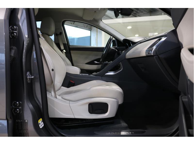 Occasion JAGUAR E-Pace S 2.0d AWD A/T 110 kW 2019 GREY 23000 € à Wavre