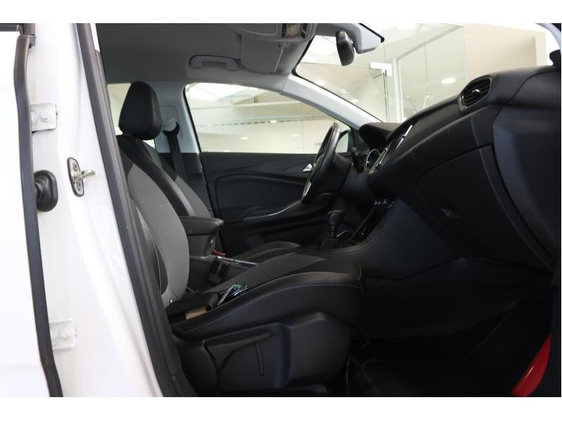 Used OPEL Grandland X Innovation 1.2 EcoTech 96 kW 2019 WHITE € 14900 in Wavre