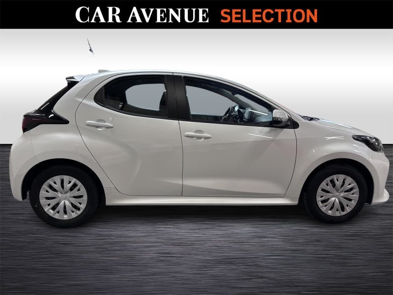 Occasion TOYOTA Yaris 1.5 TNGA HEV Dynamic 2023 WHITE 20990 € à Seraing