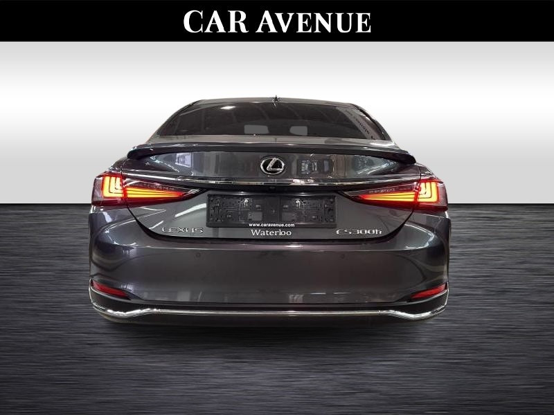 Occasion LEXUS ES 2.5L Hybride Executive line  GREY 52190 € à Waterloo