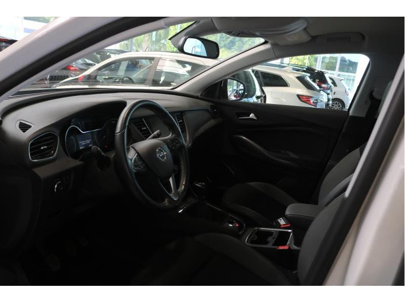 Used OPEL Grandland X Innovation 1.2 EcoTech 96 kW 2019 WHITE € 14900 in Wavre